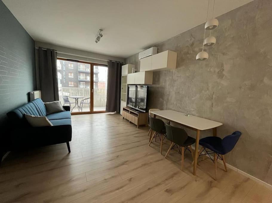 Luksusowy Apartament Z Parkingiem I Klimatyzacja W Samym Centrum Wroclawia Exterior photo